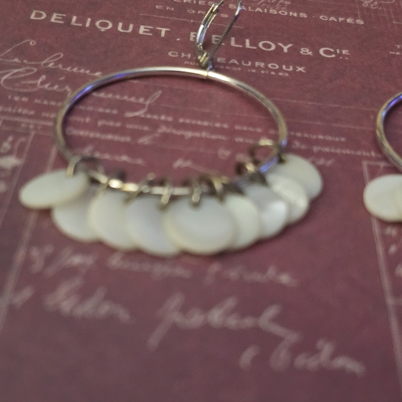 Vintage Mop Drop Dangle Seashell Cluster Disk Earrings - Picture 3 of 7